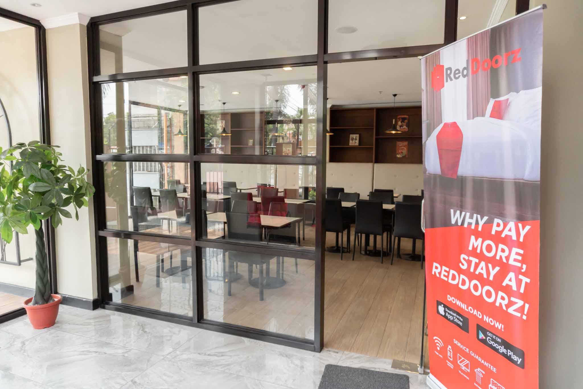 Reddoorz Plus At Mm Hotel Las Pinas Former Reddoorz Plus Near Bamboo Organ Las Piñas Exterior foto