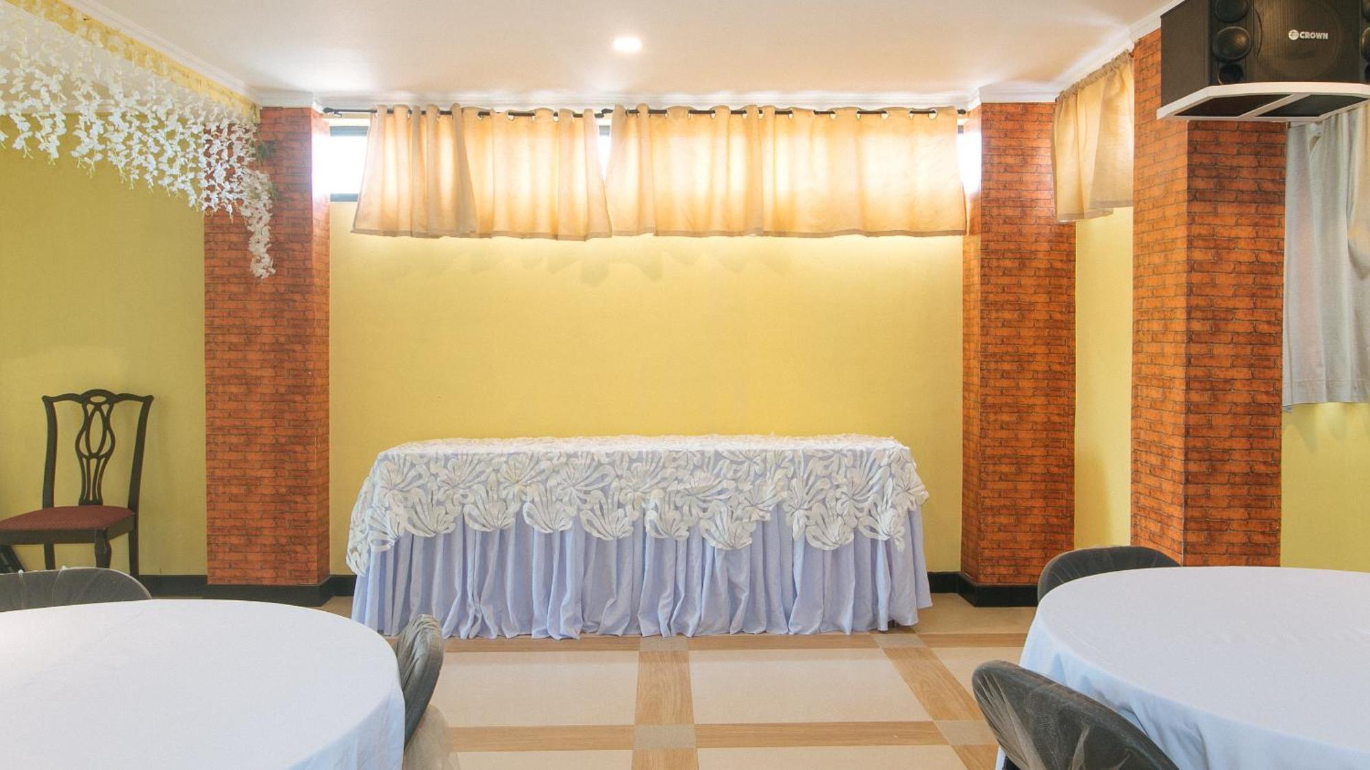 Reddoorz Plus At Mm Hotel Las Pinas Former Reddoorz Plus Near Bamboo Organ Las Piñas Exterior foto